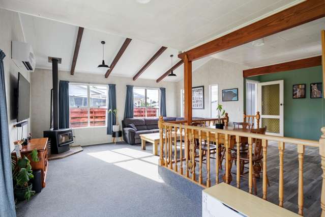 4 Robinson Crescent Tamatea_4