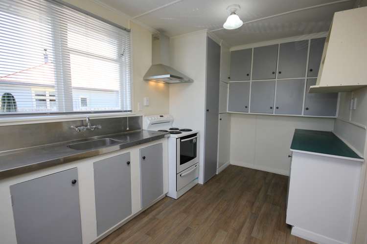 52 Springs Road Hornby_9