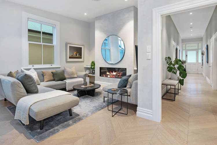 9 Shoal Bay Road Devonport_37