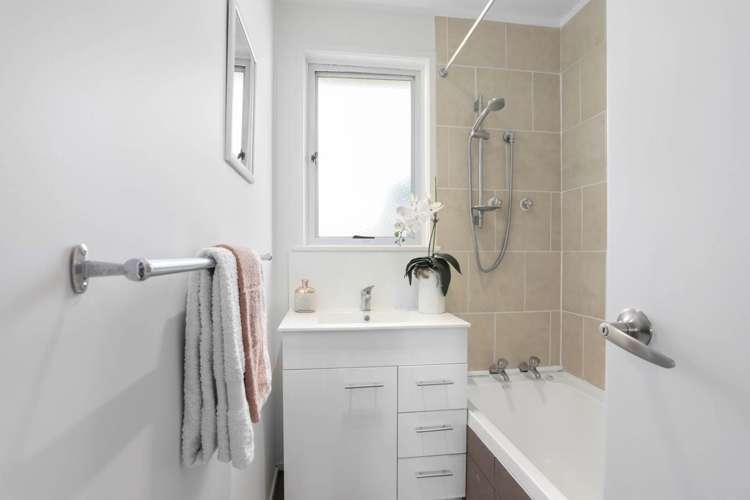 15 Karo Place Glendene_14