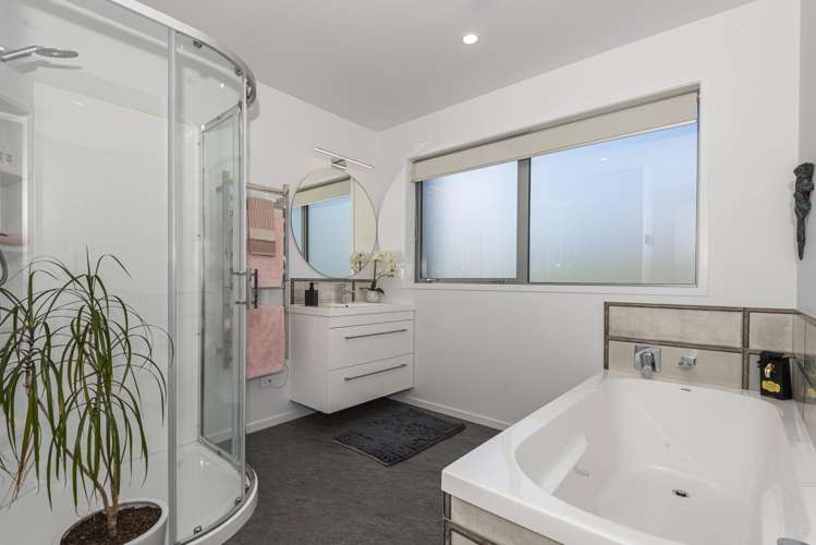 13 John Mcgill Place Whau Valley_16