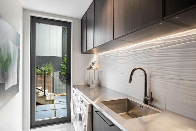 14 Shalimar Crescent Khandallah_31