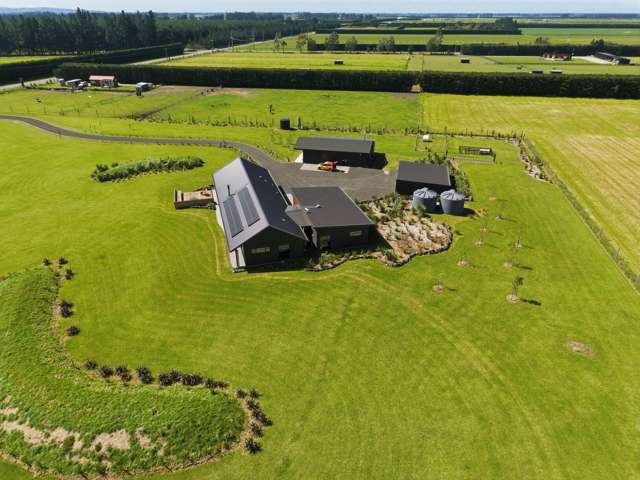 A refined home, dream workshop, the ultimate 