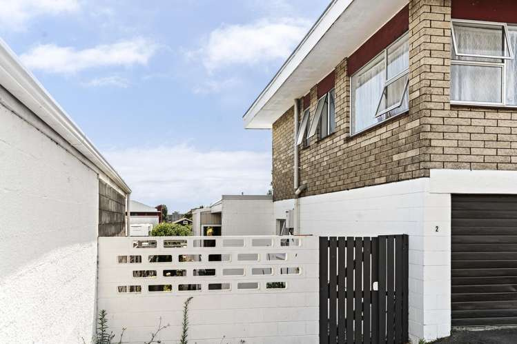 2/194 Powderham Street New Plymouth Central_15