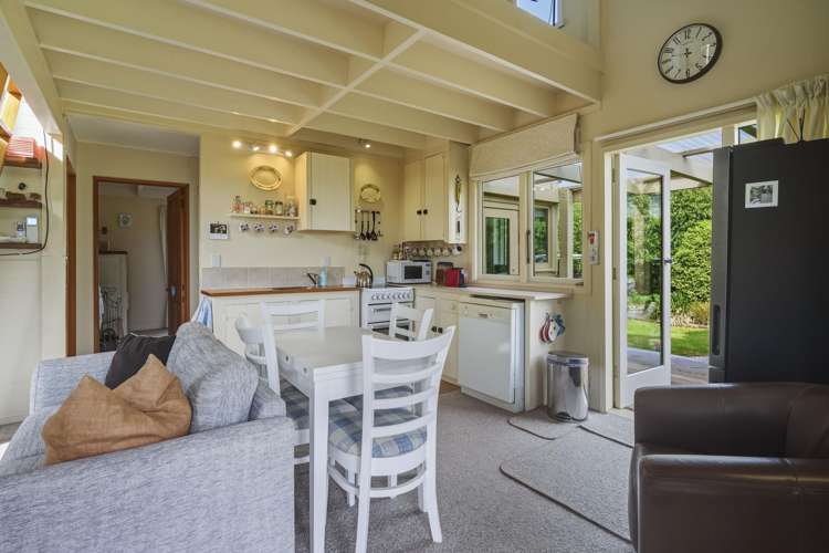 1383 + 1385 Coast Road Karitane_5