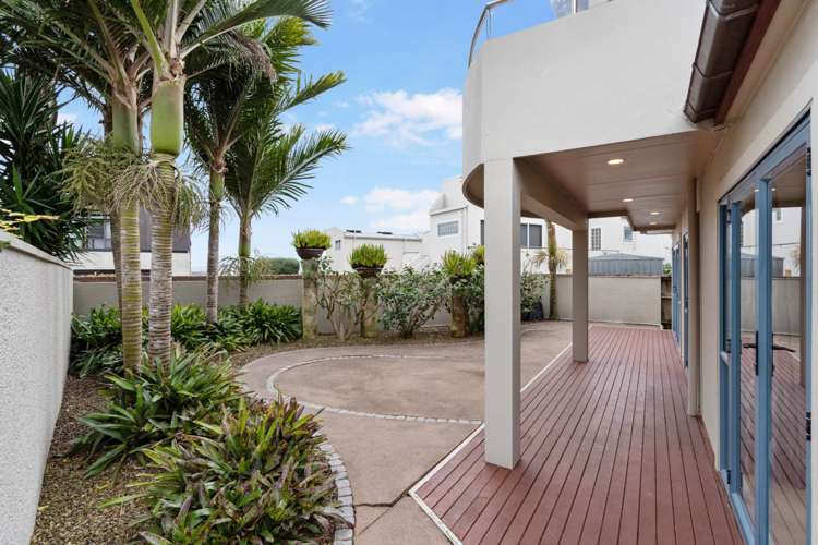 2/4 Rogers Avenue Eastern Beach_26