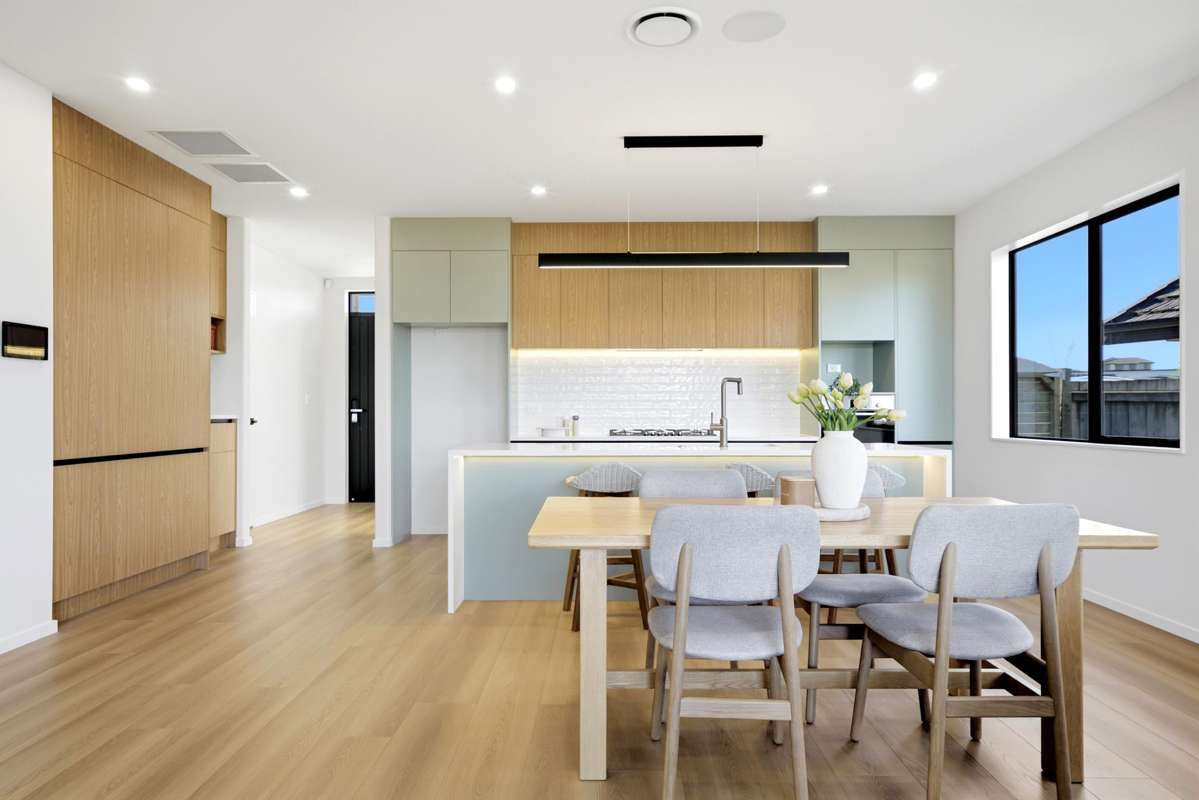 8 THOMASON CRESCENT_2
