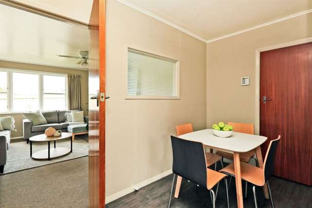 2/65 Middle Road Havelock North_2