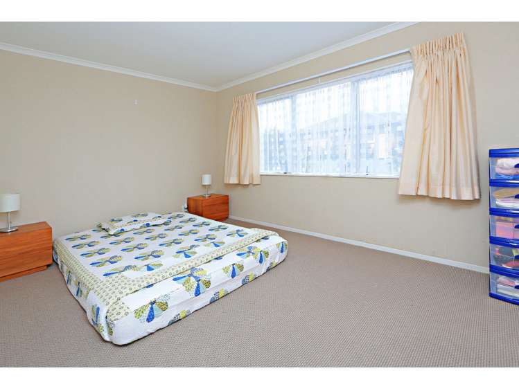 39 Chateau Rise Flat Bush_11