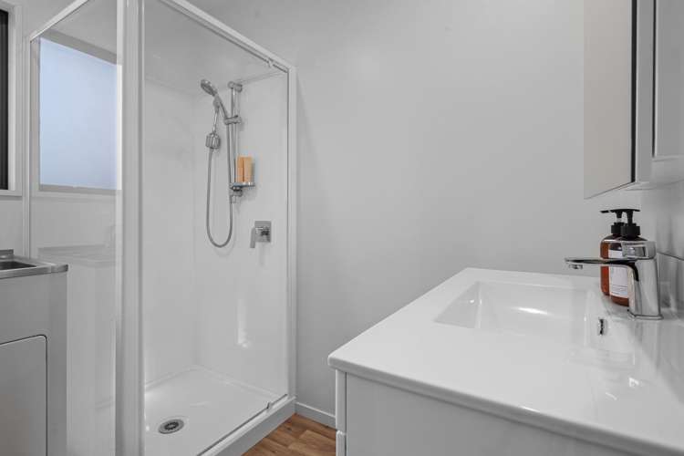 3/129 Aikmans Road Merivale_9