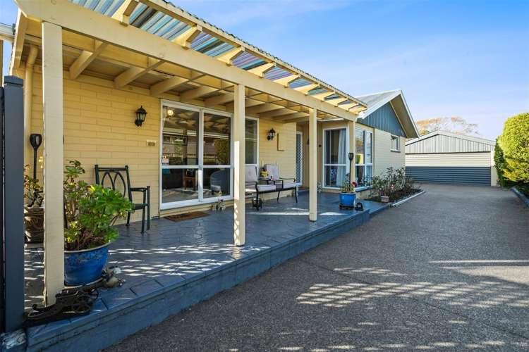 22 Kathleen Crescent Hornby_15