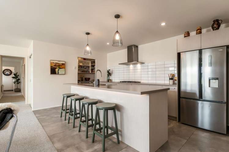 15/15A Toni's Terrace Lower Shotover_4
