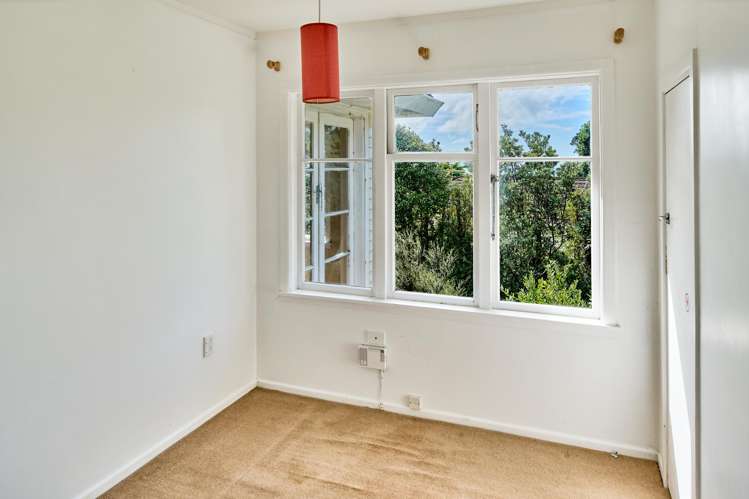 13 Pukerua Beach Road Pukerua Bay_10