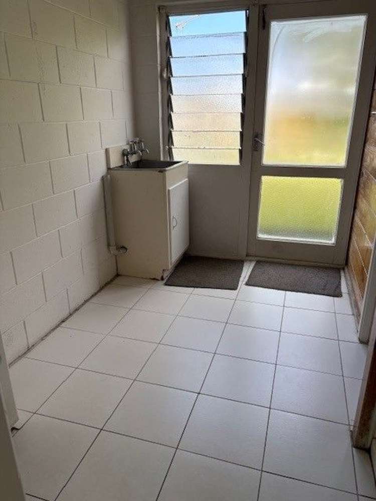 21 Meadway Sunnyhills_2