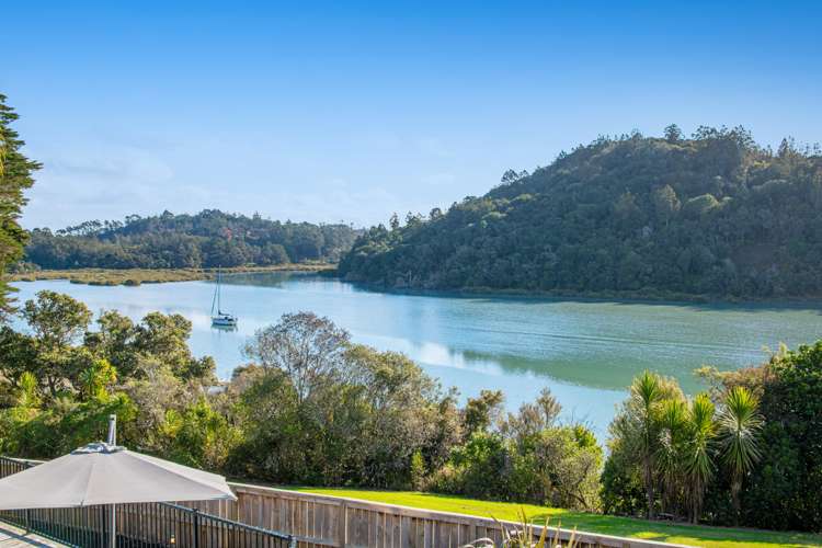 13 Deborah Place Okura_37