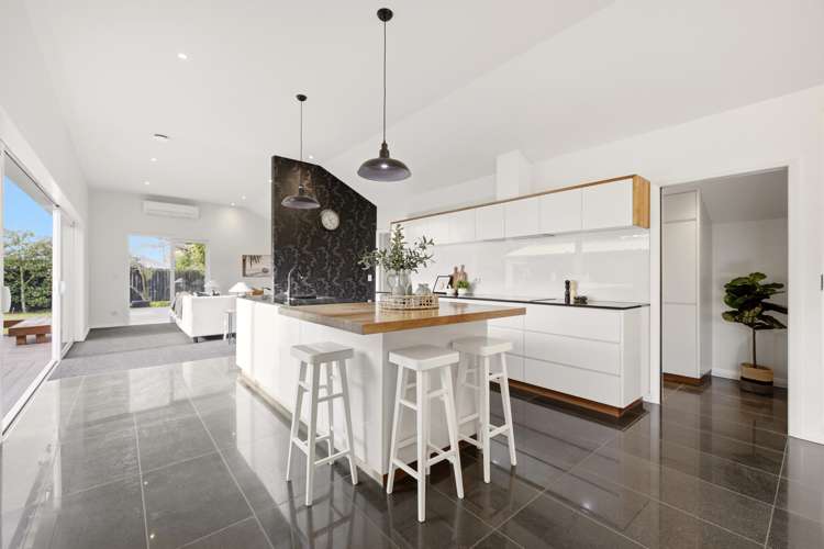 8 Idris Road Fendalton_3