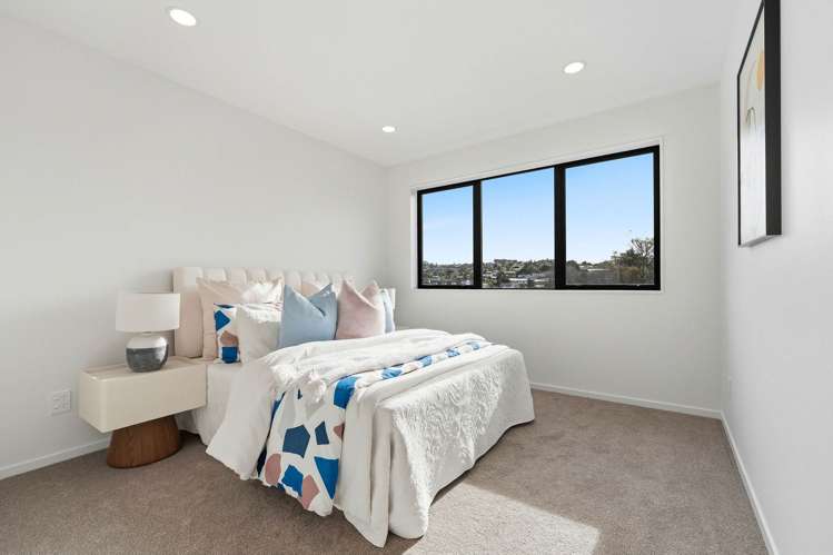 Lots1-3/12 Totaravale Drive Totara Vale_28