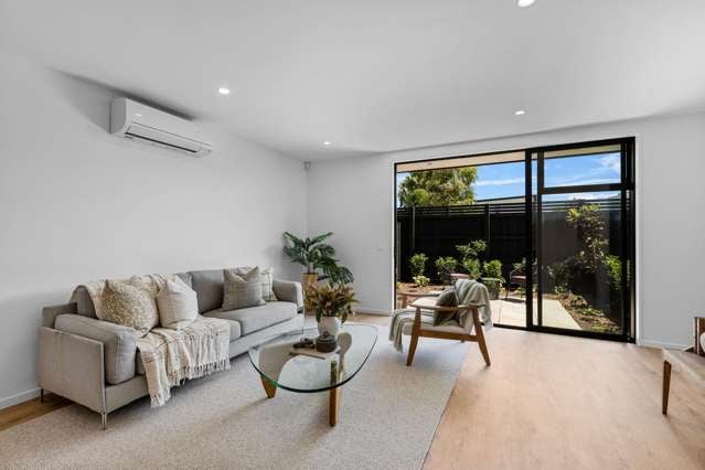 5/17 Donald Place Merivale_1