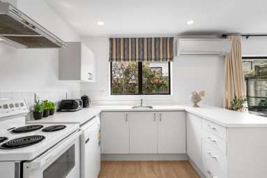 2/91 St Johns Road_3