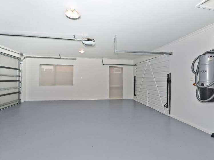 23 Huntington Drive Huntington_18