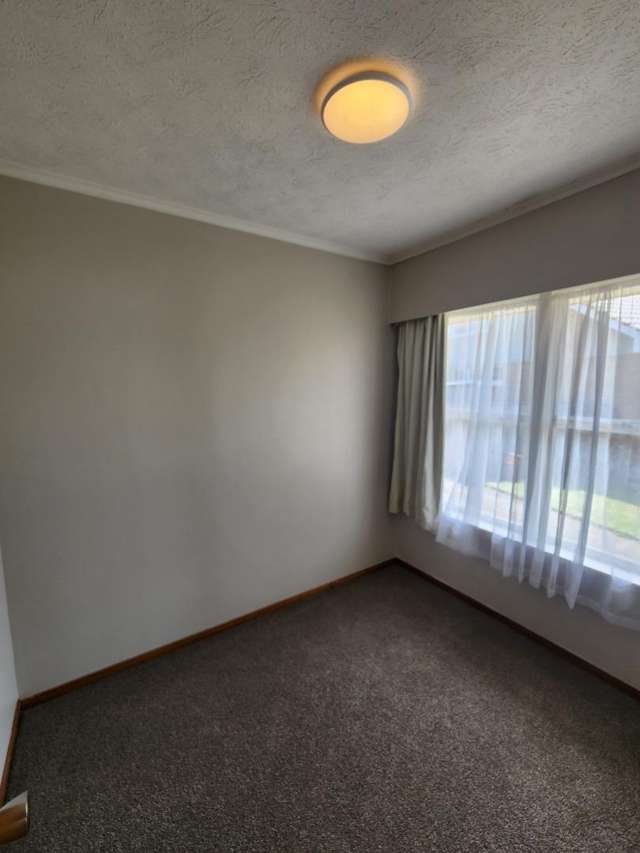 2/8 Adrienne Place 10051_4
