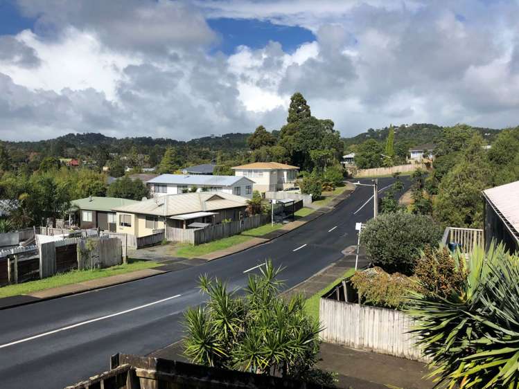 36 Glengarry Road Glen Eden_13