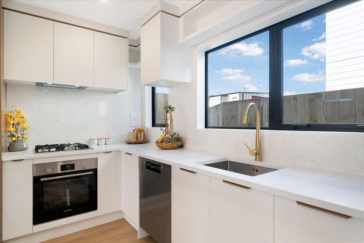 32 Tapuwae Way Mangere Bridge_5