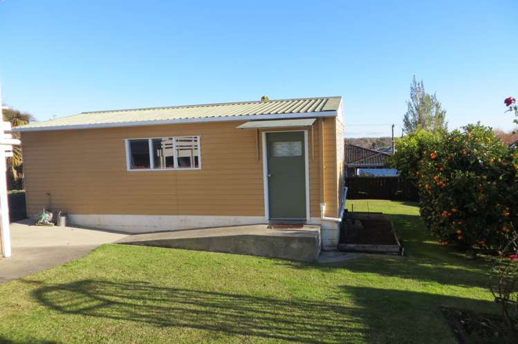 8 Brick Street Te Aroha_18