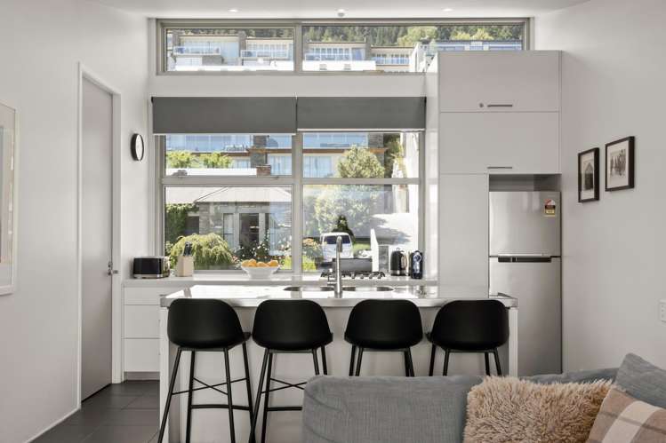 4/60 Hallenstein Street Queenstown_18