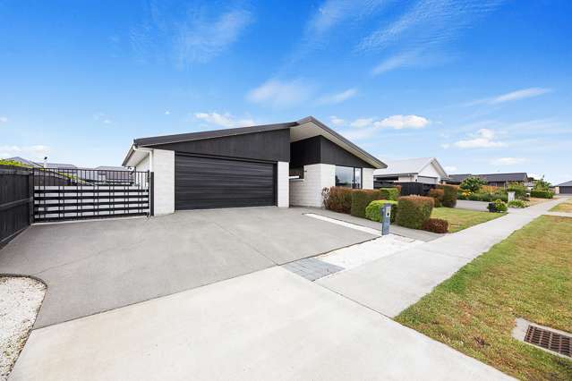 31 Corsair Crescent Burleigh_2