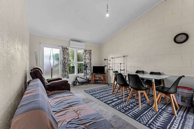 3/6 Almond Place Mt Wellington_4