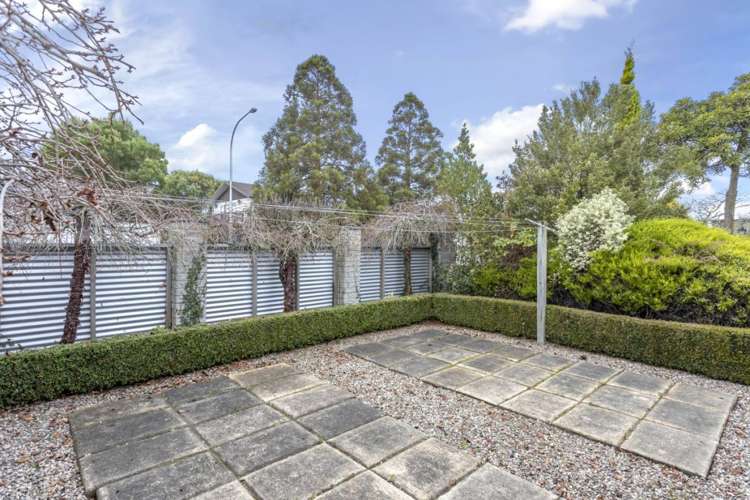 9 Simon Place Woodend_29