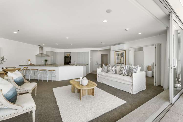 3A/2 Marine Parade Mt Maunganui_7