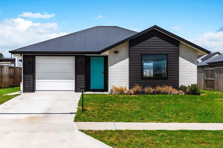 42 Maunganamu Drive Wharewaka_16