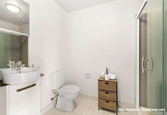 2206/10 Waterloo Quadrant City Centre_3