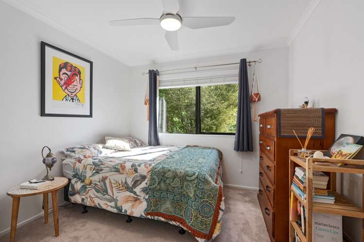 5 Springwater Vale Unsworth Heights_9