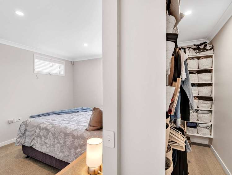 214/30 Bob Robertson Drive Woodend_12