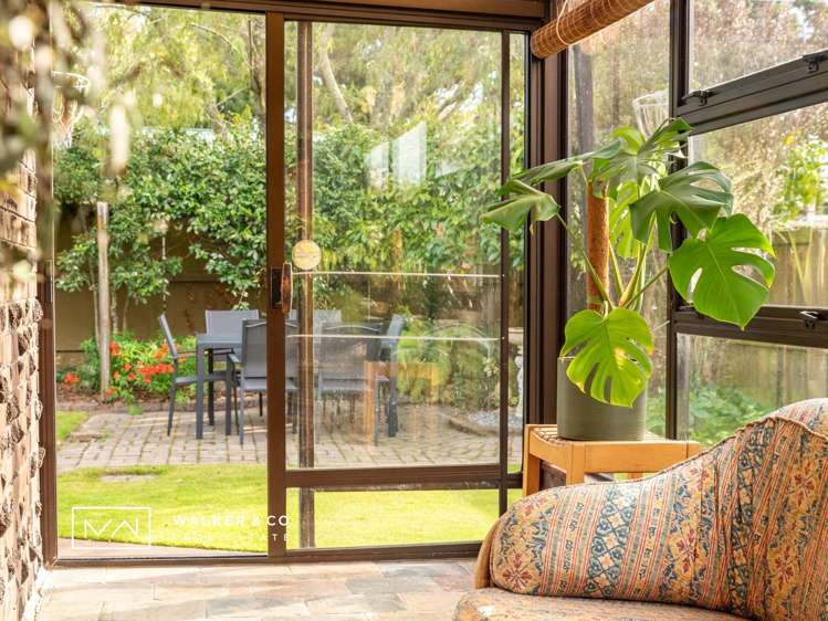 2/54 Heretaunga Square Silverstream_5