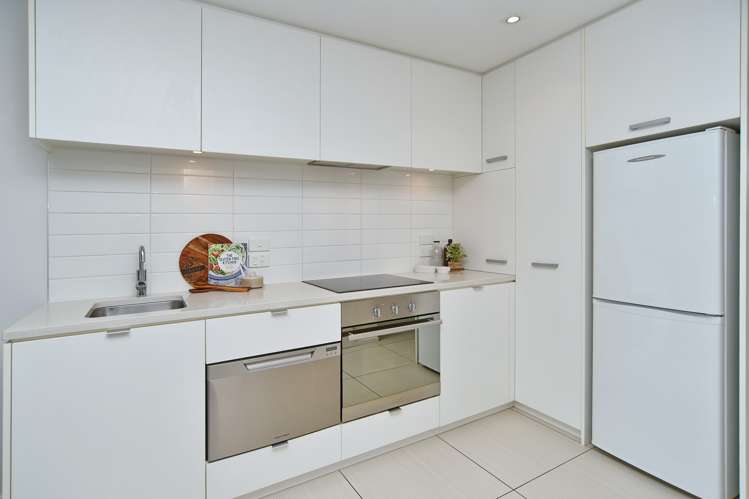 7/435 Madras Street Saint Albans_2