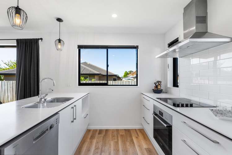 1 Youngston Lane Woolston_5