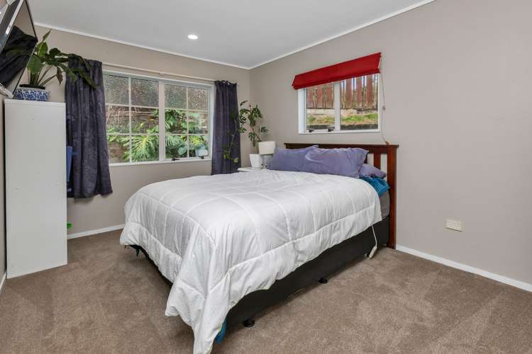 10 Howards Way Kamo_12