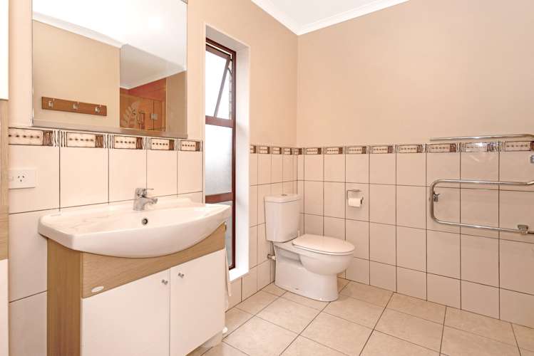 7 Westpark Place Lytton West_13