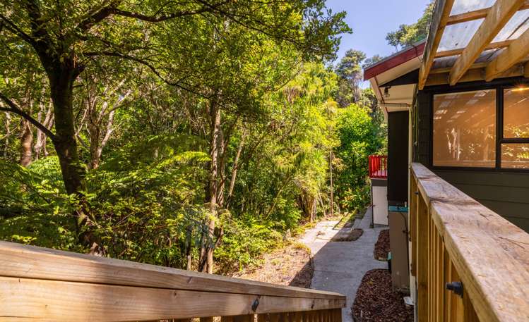 184 Godley Road Titirangi_20