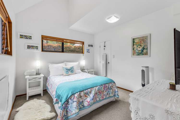 14 Ngaio Road Titirangi_16