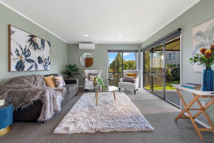 2/6 Acland Place Botany Downs_6