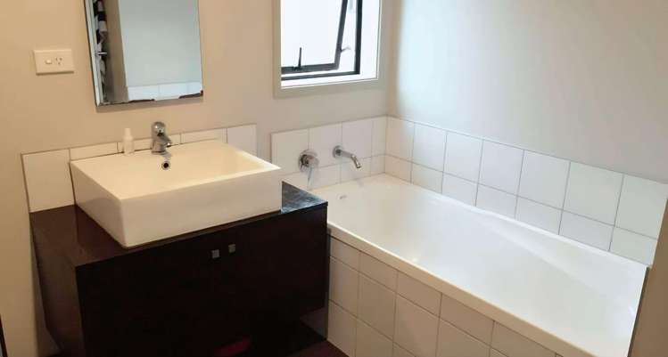 223/172 McLeod Road Te Atatu South_2