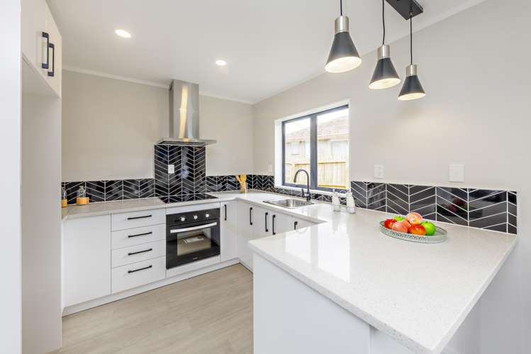 44 Manston Road Mangere_6