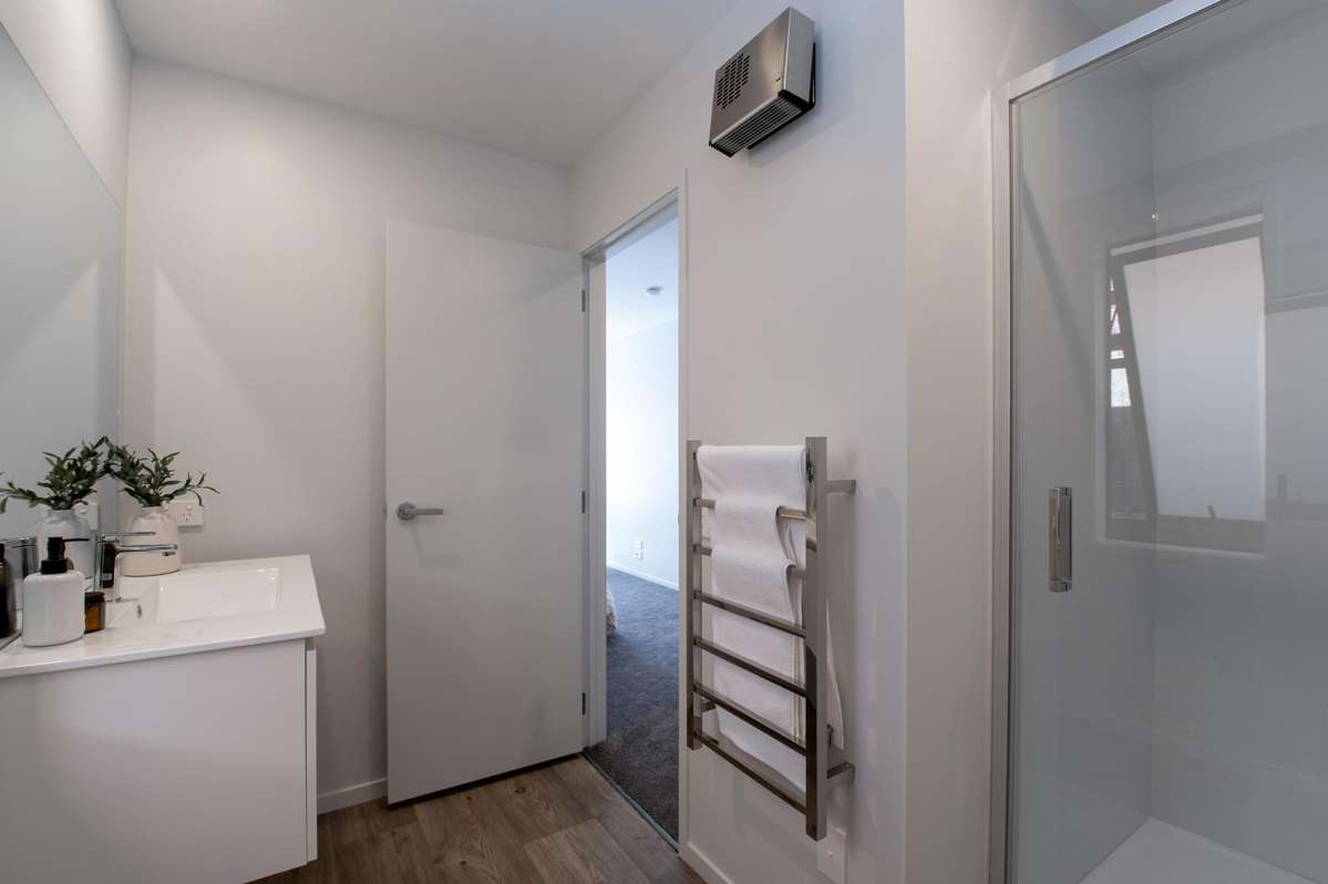 8b Gillam Crescent_5