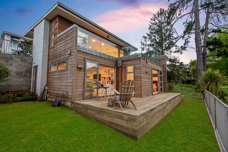 27a Ripon Crescent Meadowbank_18