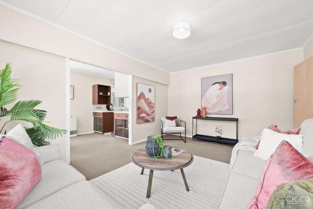 44 Russell Road Wainuiomata_2